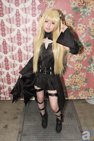 Tian登上时尚杂志 与众明星同框出镜|开云直播平台(图2) 开云赛事中心